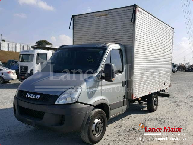 LOTE 024 - IVECO DAILY CHASSI 3.0 2014