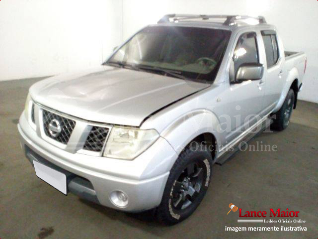 LOTE 026 - NISSAN Frontier 2.5 TD CD SV Attack 4x2 2014