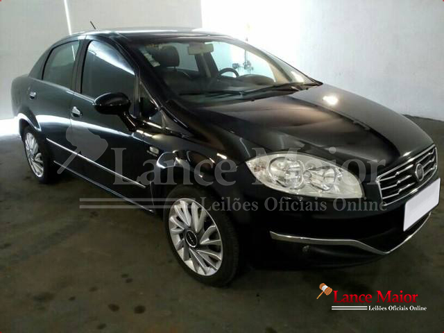 LOTE 027 - Fiat Linea Absolute 1.8 16V Dualogic 2016