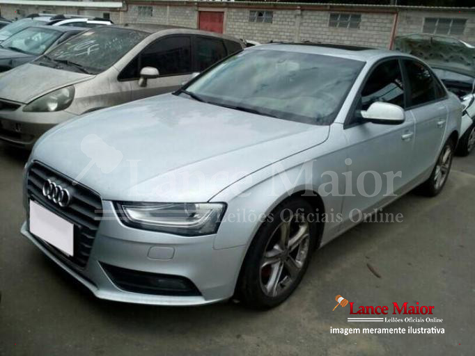 LOTE 009 - Audi A4 TFSI LAUNCH EDITION S TRONIC 2016