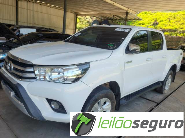 LOTE 017 TOYOTA HILUX CD 2017